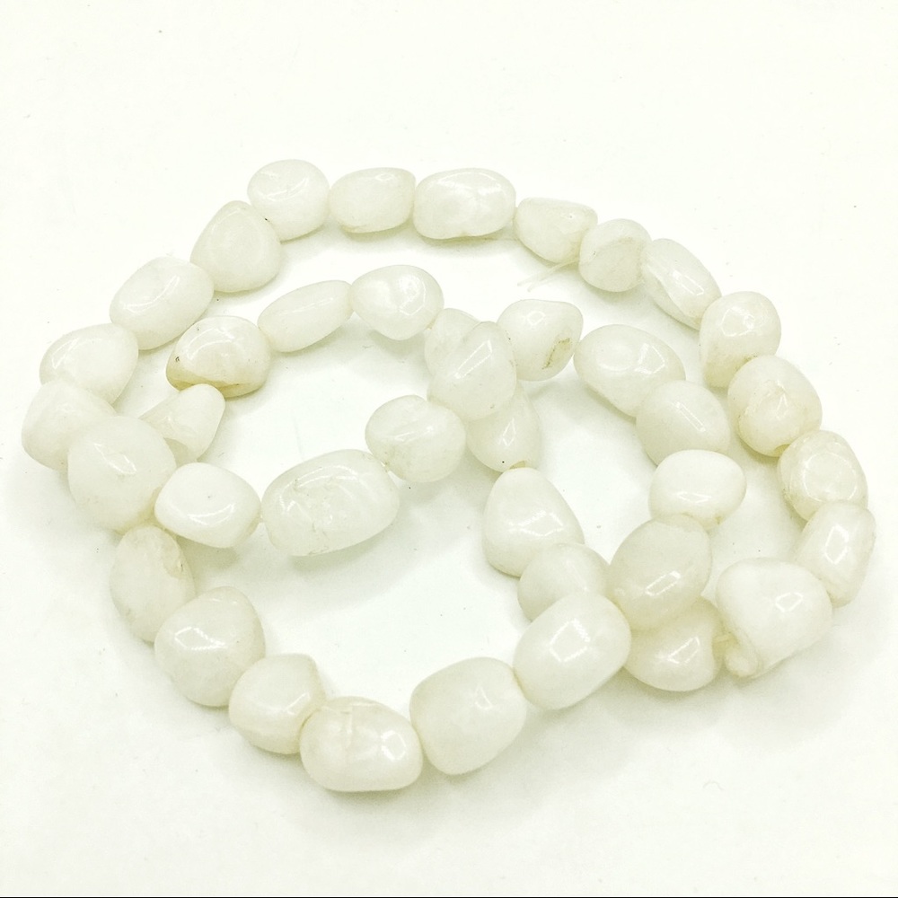 Natural white stone neklace